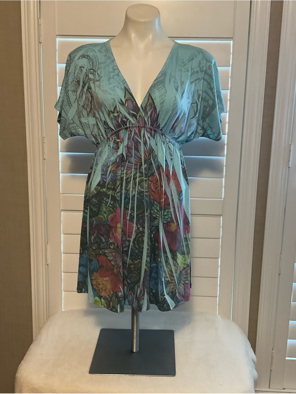 Floral V-Neck Short Sleeve Women's Top in Aqua